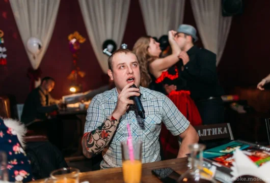 бильярдный клуб пирамида фото 2 - karaoke.moscow